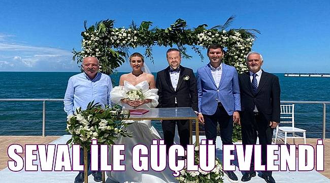 Türkiye&#039;nin Bağdat Maslahatgüzarı Güçlü Kalafat Ordu&#039;da evlendi