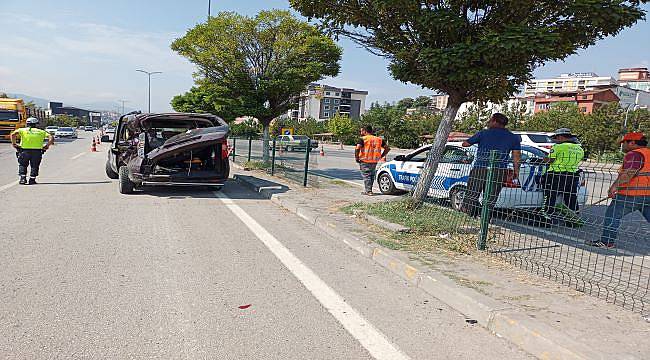 Karabük'te halk otobüsüyle hafif ticari araç çarpıştı, bir yolcu yaralandı