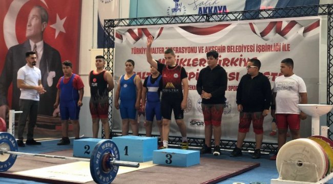 Nevşehir halterde şampiyon çıkardı