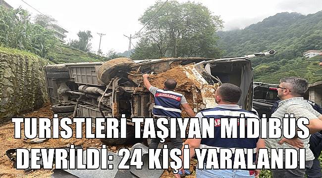 Turistleri taşıyan midibüs devrildi: 24 kişi yaralandı
