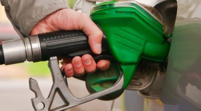 Akaryakıt yine zamlandı