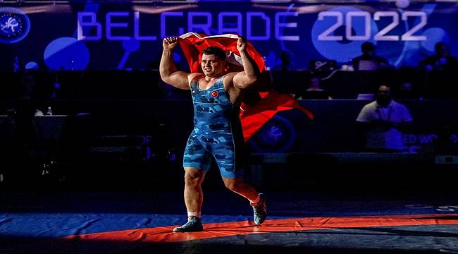 Rıza Kayaalp 5. kez Dünya Şampiyonu oldu