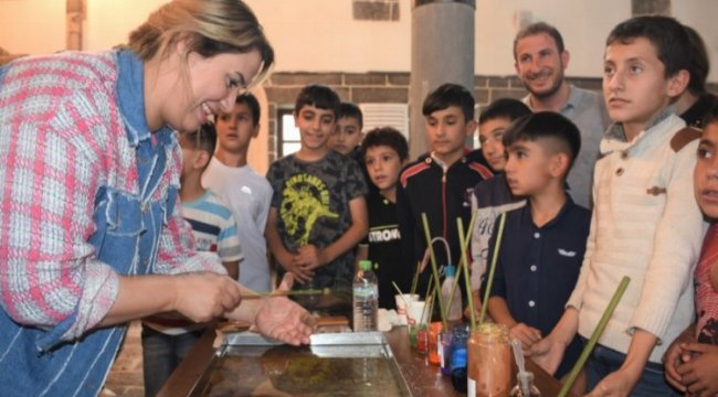 Diyarbakır&#039;ın Bilgievi&#039;nden Ebru Atölyesi&#039;ne gezi
