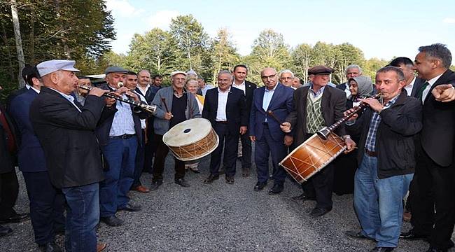 Ordu&#039;da davul zurnalı yol sevinci