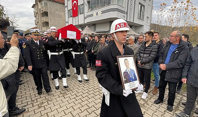 Trafik kazasında hayatını kaybeden astsubay Zonguldak&#039;ta toprağa verildi