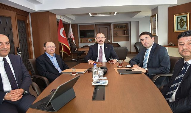 Ticaret Bakanlığı&#039;ndan 4 zincir markete uyarı