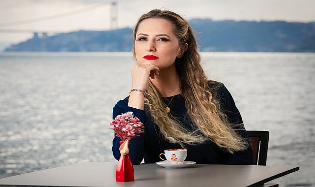 900 milyon 'fal'landı