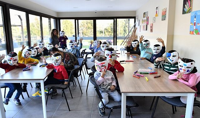 İstanbul Beylikdüzü&#039;nde yarıyıl mutluluğu