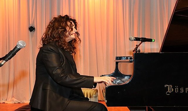 Ordu'dan Besteci ve Piyanist Anjelika Akbar geçti