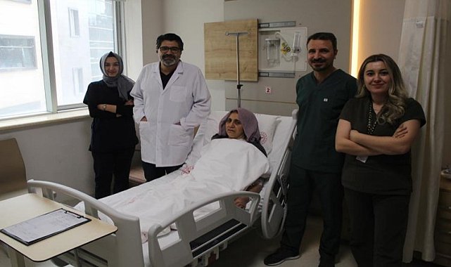 Bilecik&#039;te ilk kez yapıldı... Ritim bozukluğu yaşayan hastaya kalıcı kalp pili takıldı