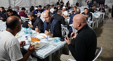 Başkan Çalık Hataylılarla oruç açtı