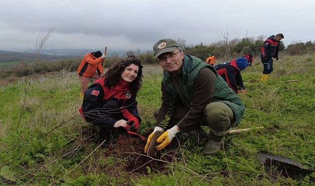 Bursa'da GÜRAK'tan anlamlı 450 fidan