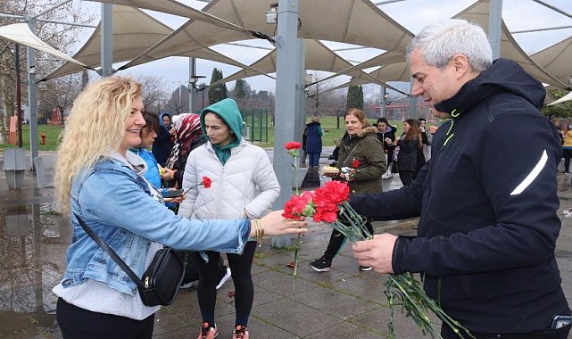 İzmit&#039;te sağlıklı yaşam yürüyüşleri yeniden başladı
