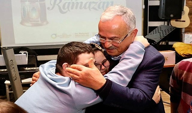 Başkan Güler iftarını down sendromlu çocuklarla yaptı