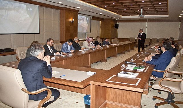 BUSİAD'dan Başkan Aktaş'a sunum