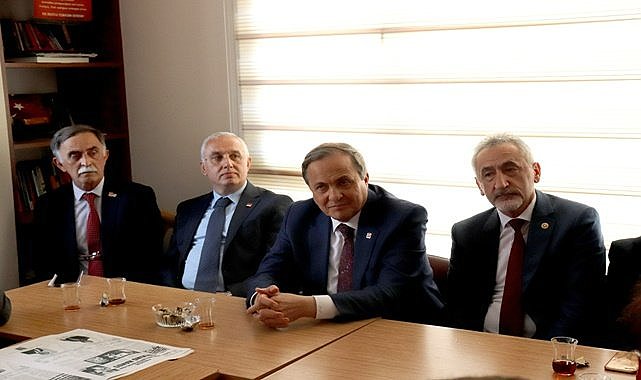 CHP Ünye&#039;ye çıkartma yaptı