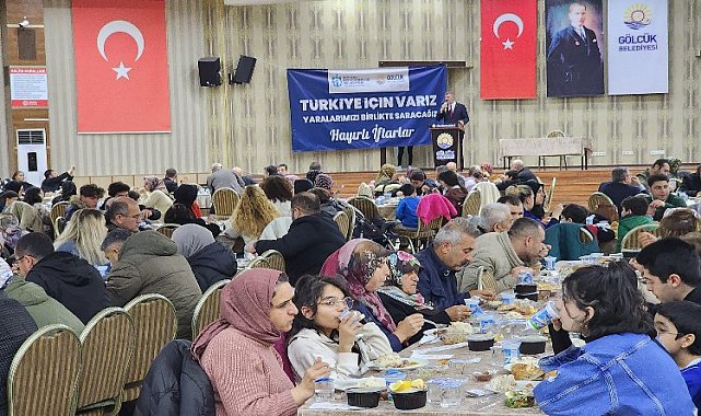 Gölcük&#039;te Başkan Sezer afetzedelerle iftarda buluştu