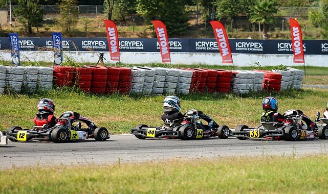 Körfez&#039;de çifte yarış heyecanı