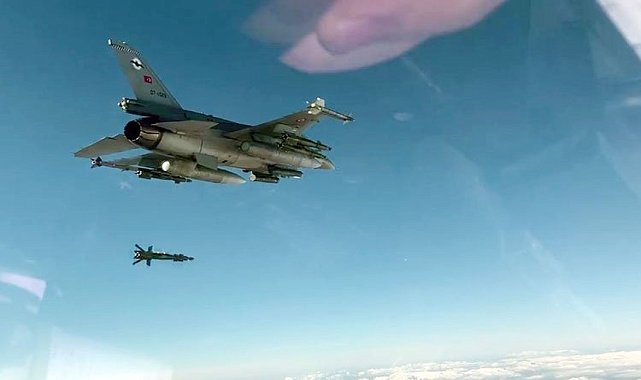 Pençe Kilit&#039;te 3 terörist &#039;hava&#039;dan etkisiz!