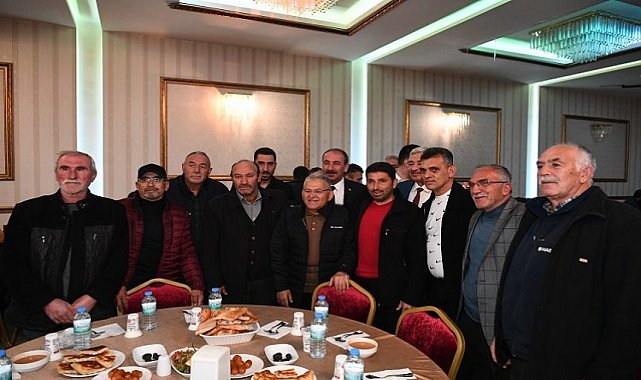 Tomarzalılar Memduh Büyükkılıç'ı iftarda ağırladı