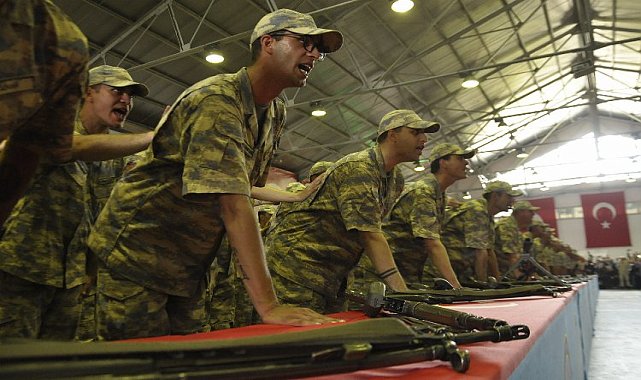 Kütahya&#039;da havacı er ve yedek subaylar yemin etti