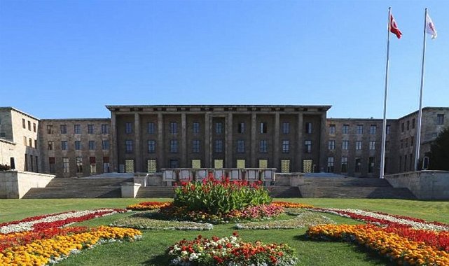 TBMM&#039;ye kayıtlar sürüyor... Kayıtlı vekil sayısı 177&#039;ye ulaştı