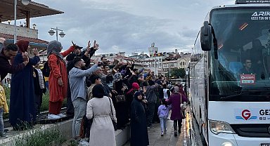Türkiye’nin ilk Hac kafilesine Konya uğurlaması
