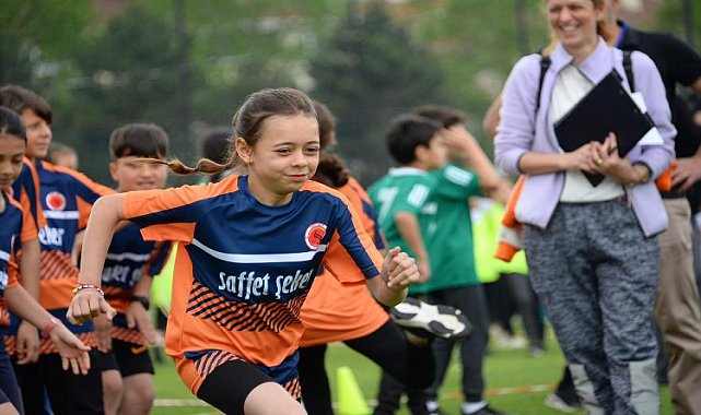 Bozüyük'te fiziksel etkinlikler şenliği