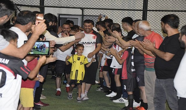 Bingöl'de 11 Evler Köyü turnuvanın şampiyonu oldu