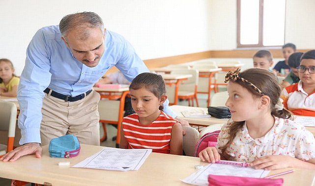 Çayırovalı miniklere Başkan Çiftçi&#039;den ziyaret