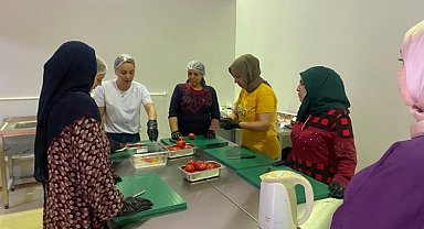 Çiğli'de 'sağlıklı atıştırmalıklar' için eğitimler tamamlandı