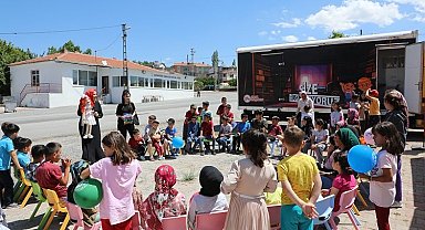 Kayseri Talas'ta Gezici Kütüphane Şenliği