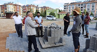 Kayseri Yahyalı yollarında parke çalışması