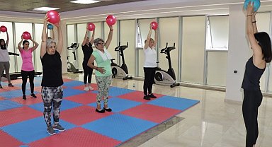 Kuruçeşme'de kadınlar stresi sporla atıyor