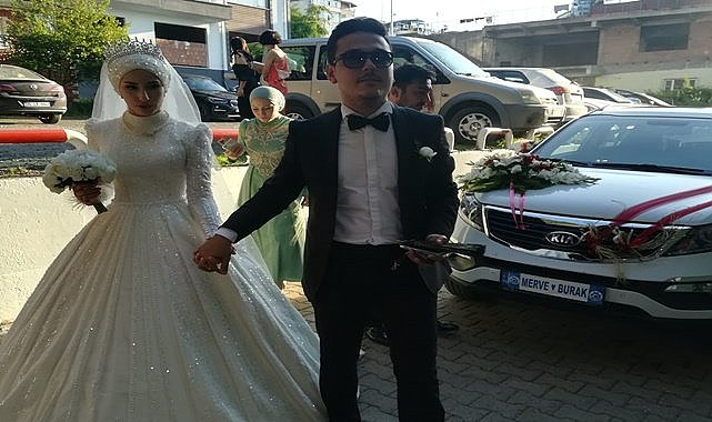 Merve ile Burak evlendi