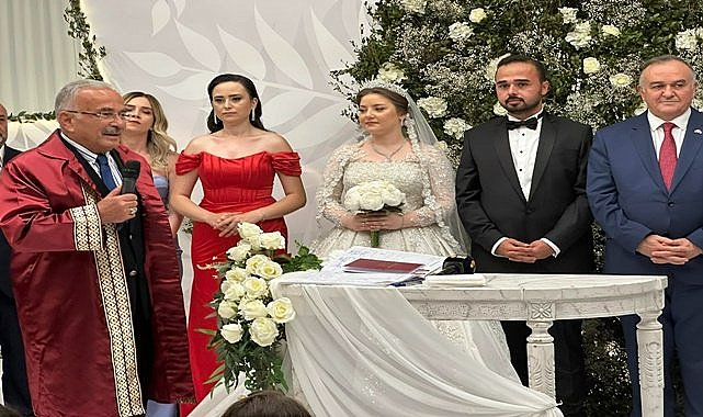 Ordu'yu buluşturan düğün;  Zeynep ile Alparslan evlendi