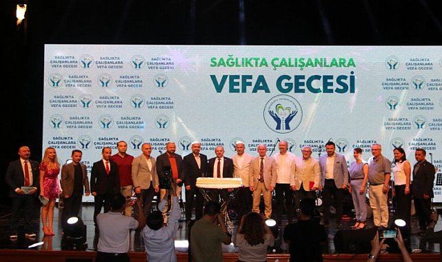TÜSÇAD'dan sağlıkta çalışanlara vefa
