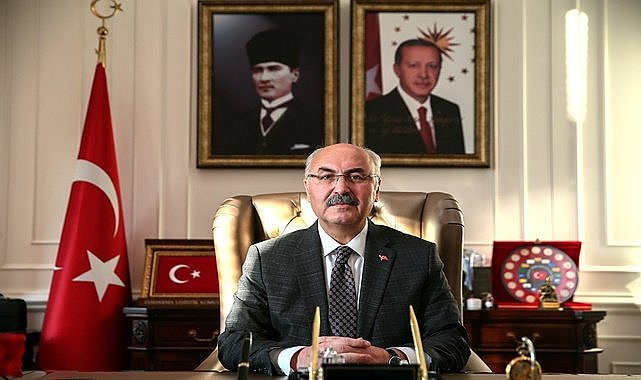 Adana Valisi Yavuz Selim Köşger kimdir?