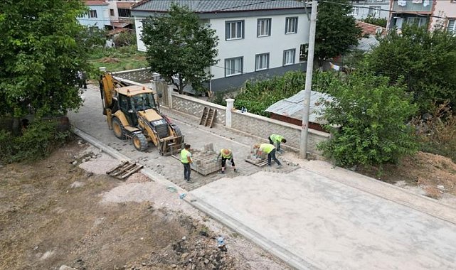 Bursa İnegöl&#039;de Akhisar&#039;ın 65 sokağında yol çalışması