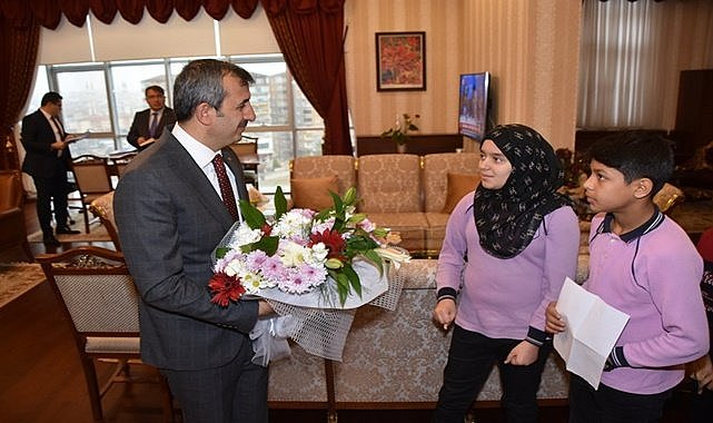 Edirne Valisi Yunus Sezer kimdir?