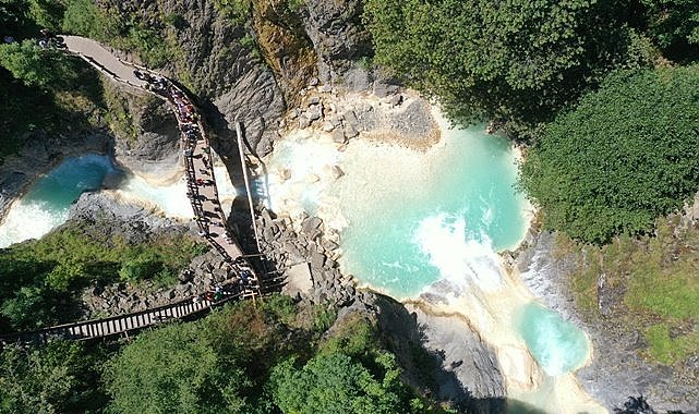 Giresun&#039;da Mavi Göl&#039;ün turist sayısı arttı