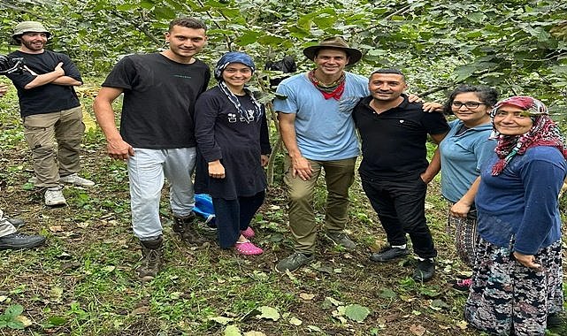 Ünlü Aktör Reshad Strik Fındık Topladı