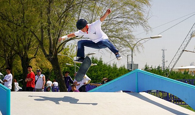 Bursa&#039;da Osmangazi’de kaykay rüzgârı esecek