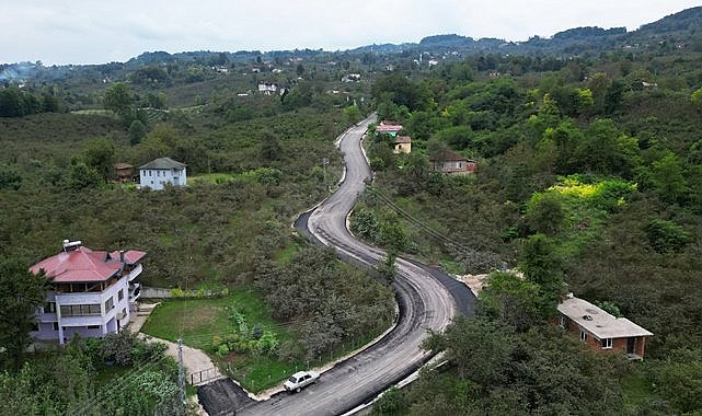 Büyükşehir Fatsa&#039;nın yollarına asfalt döktü