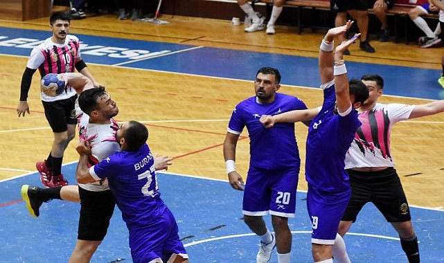 Hentbol &#039;Süper&#039;lerde ikinci hafta heyecanı