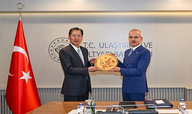 Ulaştırma ve Altyapı Bakanı Çin Büyükelçisi&#039;ni ağırladı