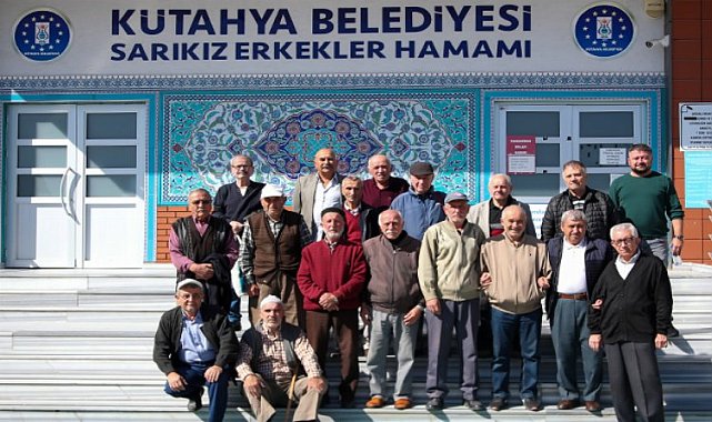 Kütahyalı büyükler Ilıca&#039;da şifalanıyor