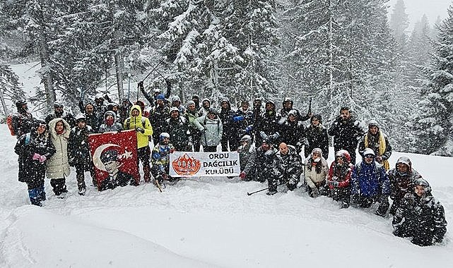 Ordu&#039;da doğaseverler kar altında 5 km yürüdü