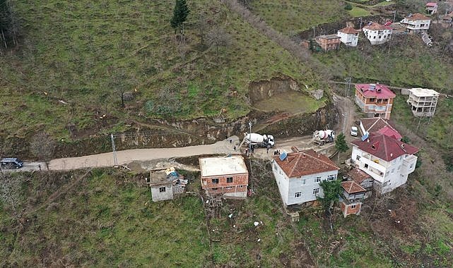 Çiftlik bağlantı yolu beton oldu