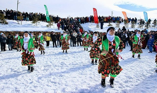 Ordu&#039;da 2 bin rakımlı yaylada kar festivali